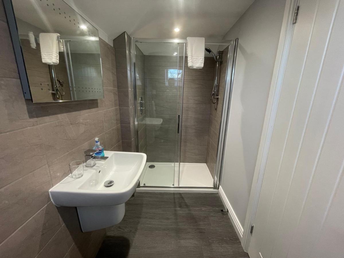 Arlan House, Central Basingstoke Hotel Екстер'єр фото