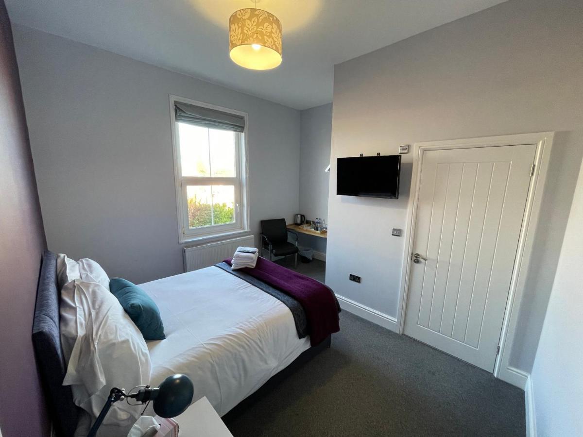 Arlan House, Central Basingstoke Hotel Екстер'єр фото